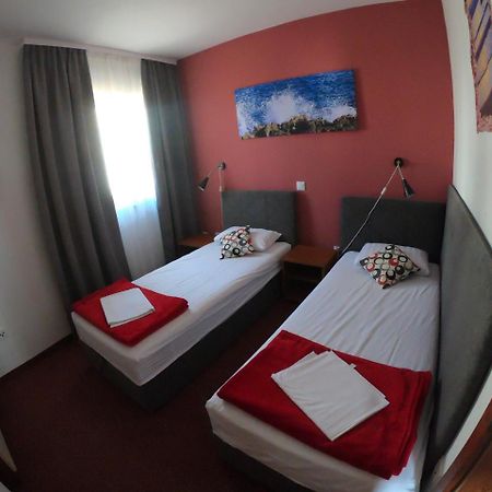 Apartments Myadria Malinska Zewnętrze zdjęcie
