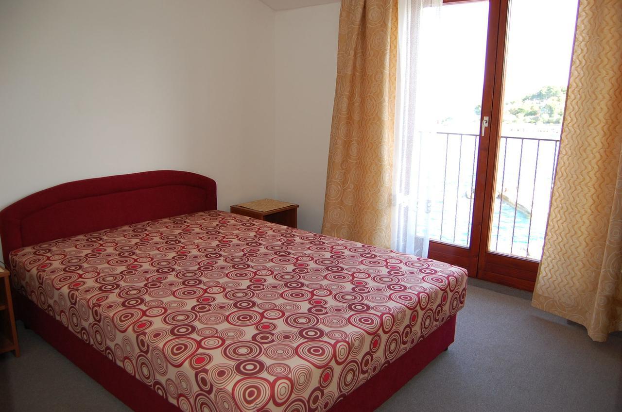 Apartments Myadria Malinska Zewnętrze zdjęcie