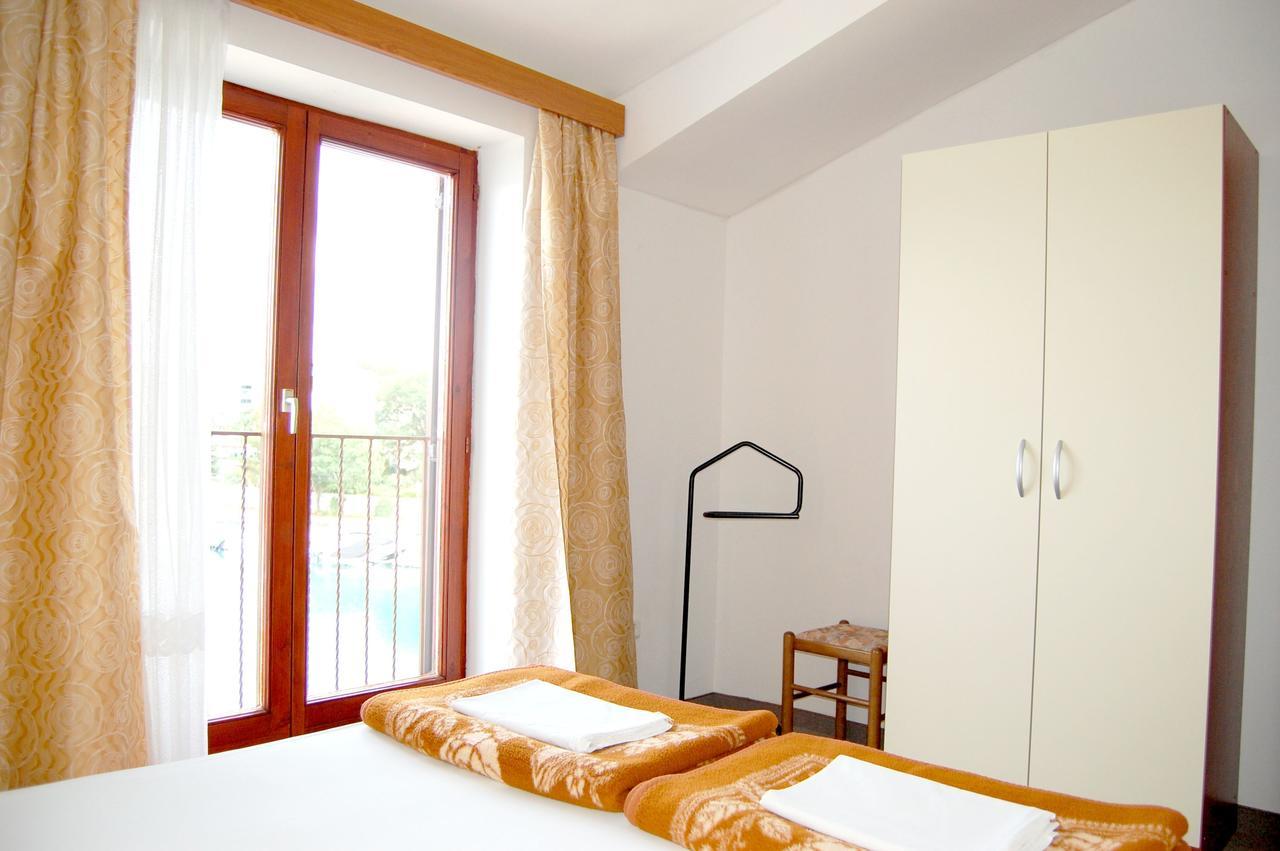 Apartments Myadria Malinska Zewnętrze zdjęcie