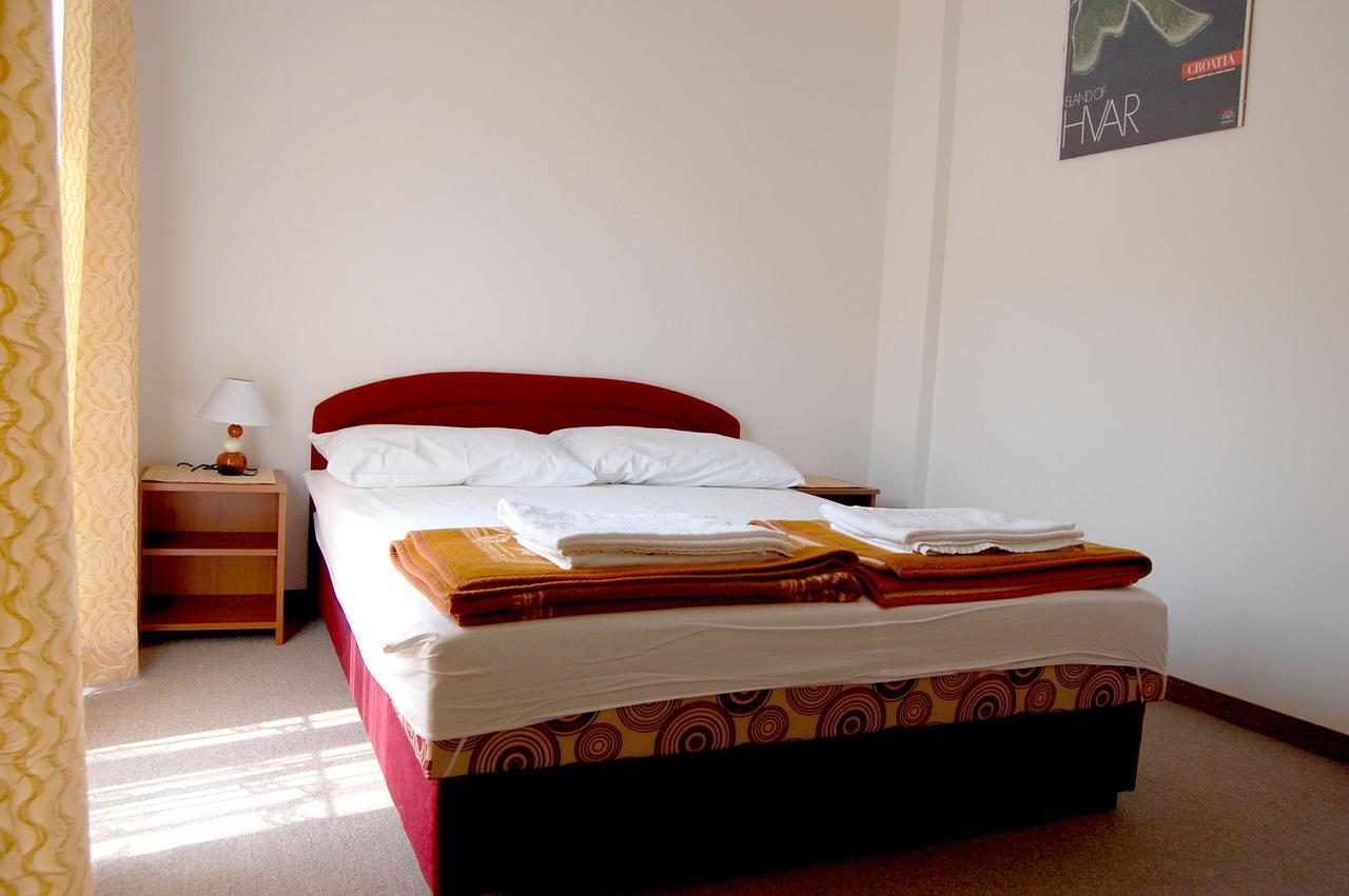 Apartments Myadria Malinska Zewnętrze zdjęcie