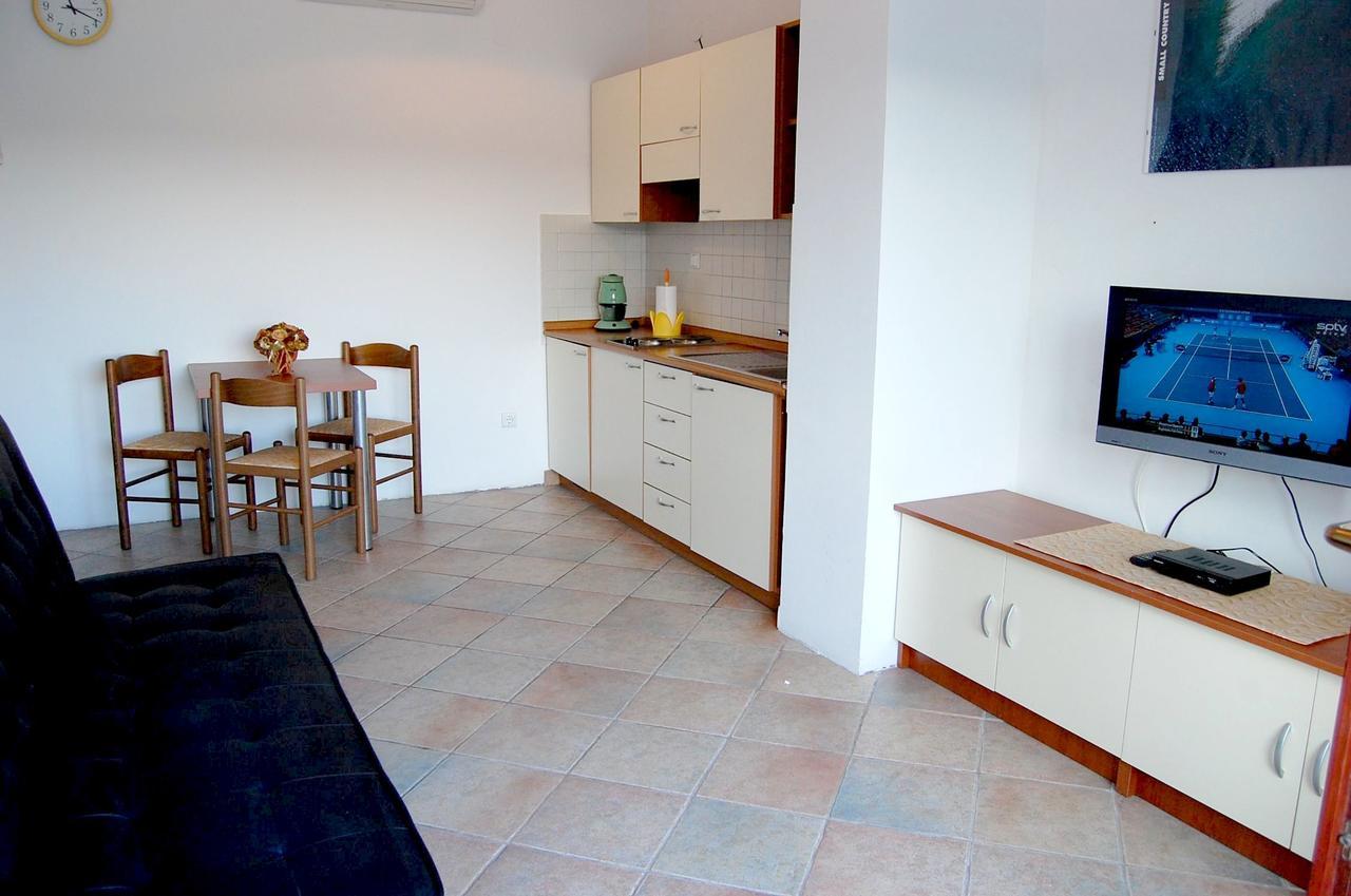 Apartments Myadria Malinska Zewnętrze zdjęcie