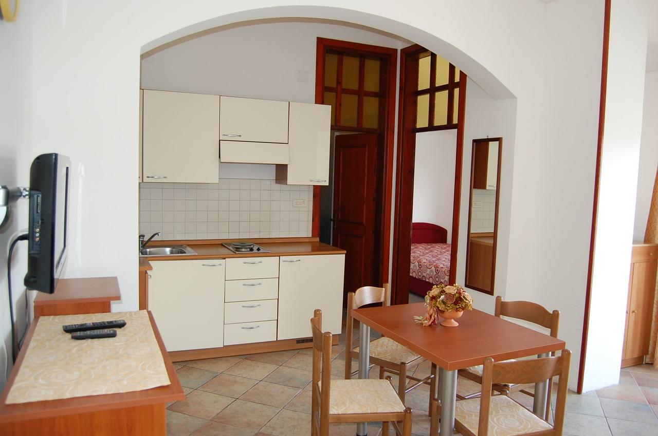 Apartments Myadria Malinska Zewnętrze zdjęcie